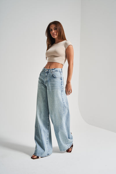 SOLLE WIDE-LEG MID-RISE JEANS