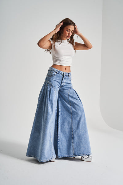 DAPHNE WIDE-LEG MID-RISE JEANS