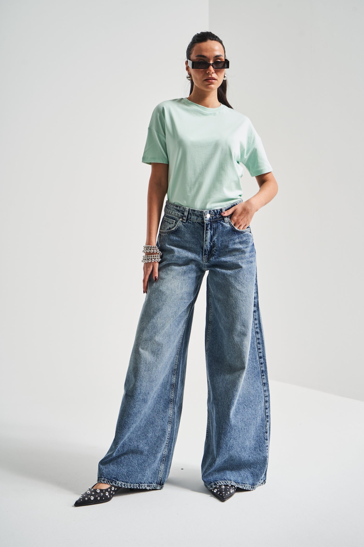 YARA WIDE-LEG MID-RISE JEANS
